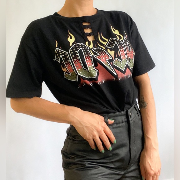 ACDC Black Cropped T-shirt with flames. - Picture 4 of 10